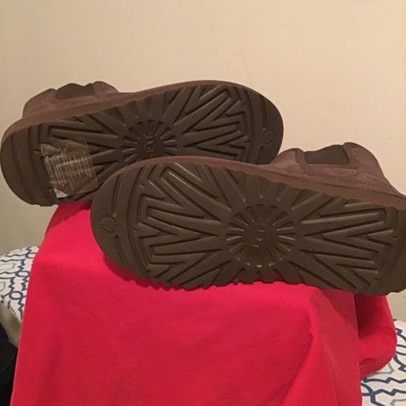 🔥UGG CHELSEA, NWOT, no box, size 6 - Picture 2 of 3
